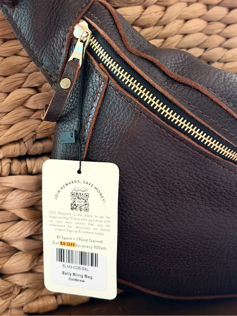 PORTLAND LEATHER COMPANY SALLY SLING BAG IN COLD BREW